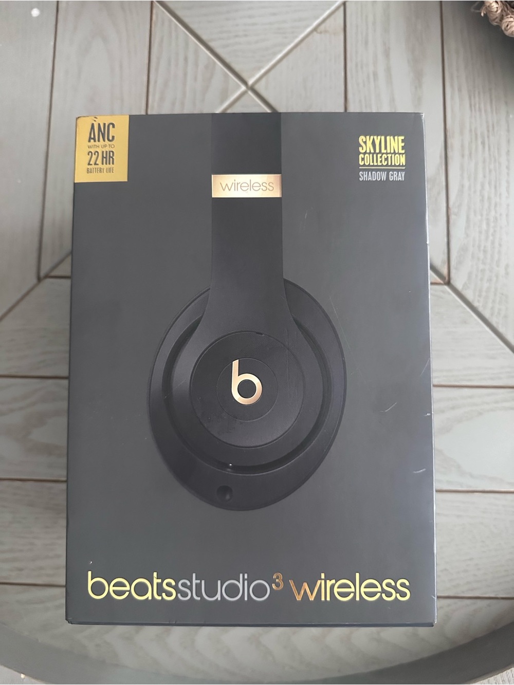 BOX and wire cable ONLY— for beatsstudio